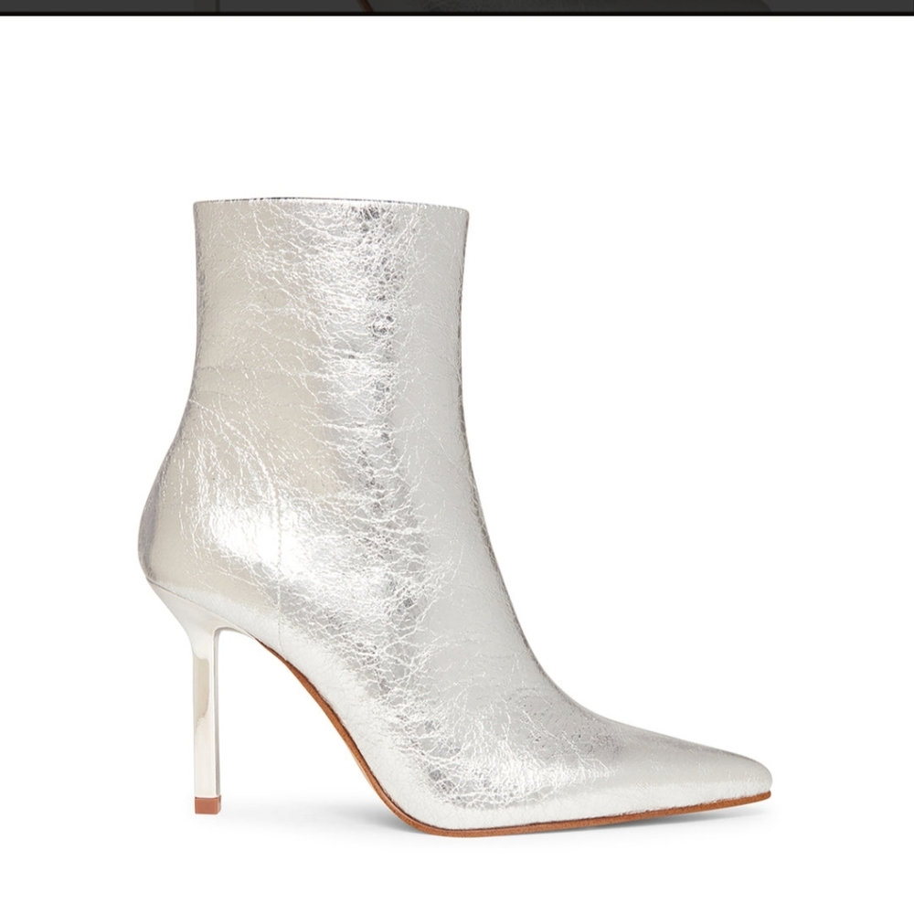 Silver Iyanna Steve Madden Boots "Renaissance Ready"
